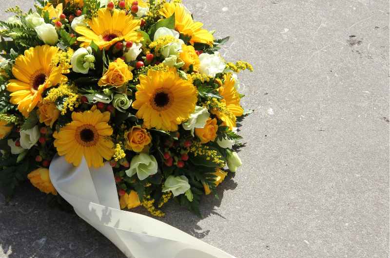 Sympathy Card Messages for a Grieving Family